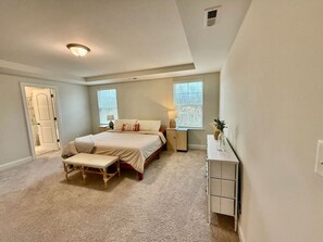 4 dormitorios, escritorio, tabla de planchar con plancha y wifi gratis