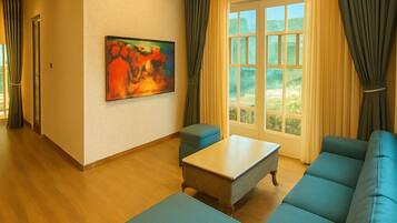 Luxury Villa, 4 Bedrooms, Private Bathroom, Partial Ocean View | Living area