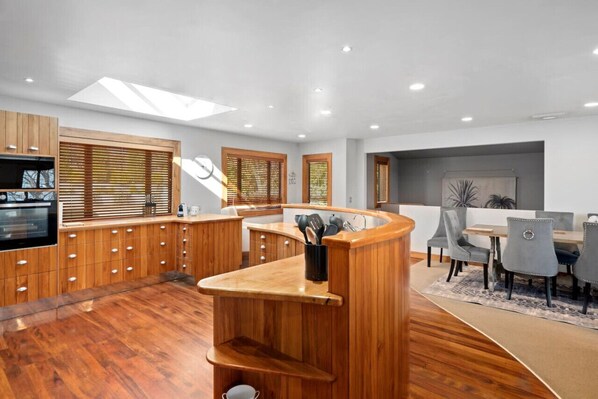 Interior - Bella Lago | Designer Family Retreat Steps from Lake Taupō (Taupō)