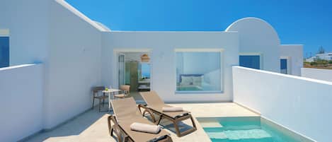 Iron/ironing board, free WiFi