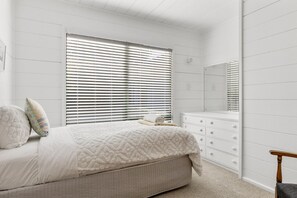 4 chambres, fer et planche à repasser, Wi-Fi gratuit, draps fournis