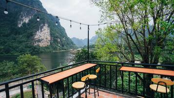 Bar (in der Unterkunft)