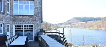 Villa en Vielsalm con Vistas al Lago y Piscina