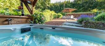 House in Coo near Famous Waterfalls