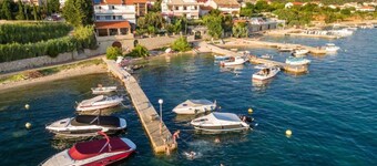 Appartement familial en bord de mer à Kampor