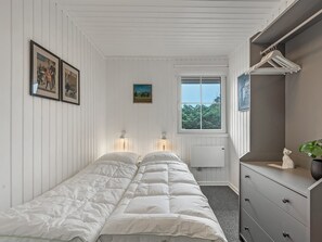 3 bedrooms, Internet