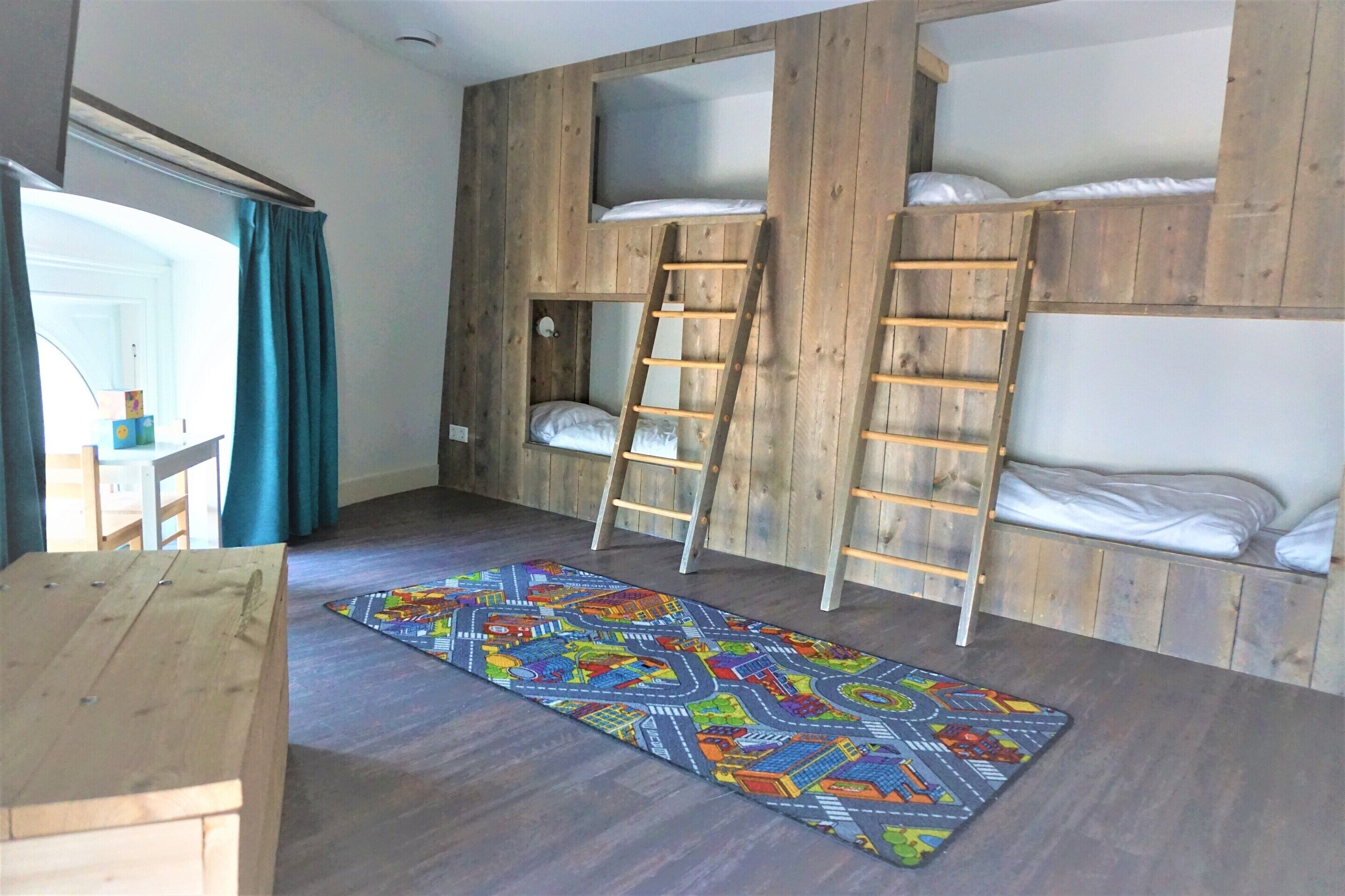 Comfort huis, 6 slaapkamers | 10 slaapkamers, individueel gemeubileerd, beddengoed