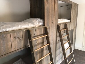 Casa Confort, 5 habitaciones | 10 habitaciones, muebles diferentes y ropa de cama 