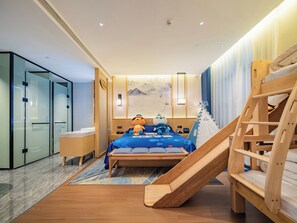 Junior Quadruple Room | Children's theme room - ZEHAI HOTEL (Xi'an)