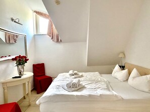 2 habitaciones, tabla de planchar con plancha y wifi gratis 