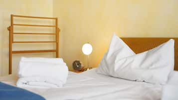 1 bedroom, free WiFi, bed sheets