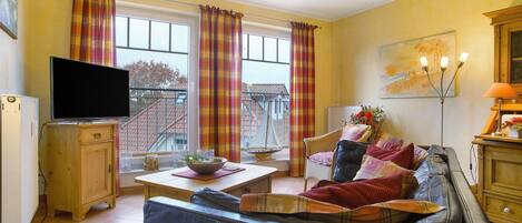 Télévision, lecteur de DVD, chaîne hi-fi