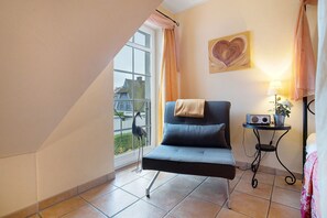 TV, DVD player, stereo