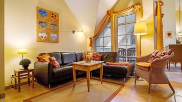 TV, fireplace, DVD player, stereo