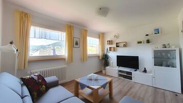 Fernseher, Stereoanlage