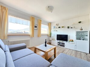 Télévision, chaîne hi-fi