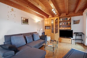 TV, DVD player, stereo