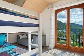 3 bedrooms, free WiFi, bed sheets - Apartment 'Sulzberg, 103qm' with Balcony and Wi-Fi (Alpirsbach)