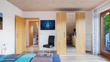 3 bedrooms, free WiFi, bed sheets