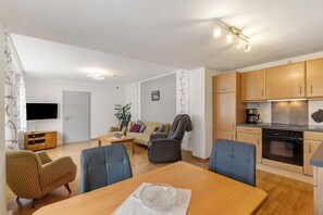 Interior - Apartment 'Christel' with Private Terrace and Wi-Fi (Schmallenberg)