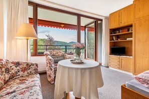 Televisio, pöytätennispöytä