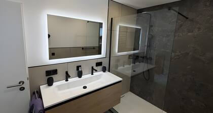 Moderne Appartements-Ferienwohnungen- Zahn Bad Waldsee ,ruhige Lage nahe zur Therme und Altstadt