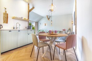 Dining - Holiday Home 'Land Hof Spelle' with Private Terrace, Private Garden and Wi-Fi (Spelle)