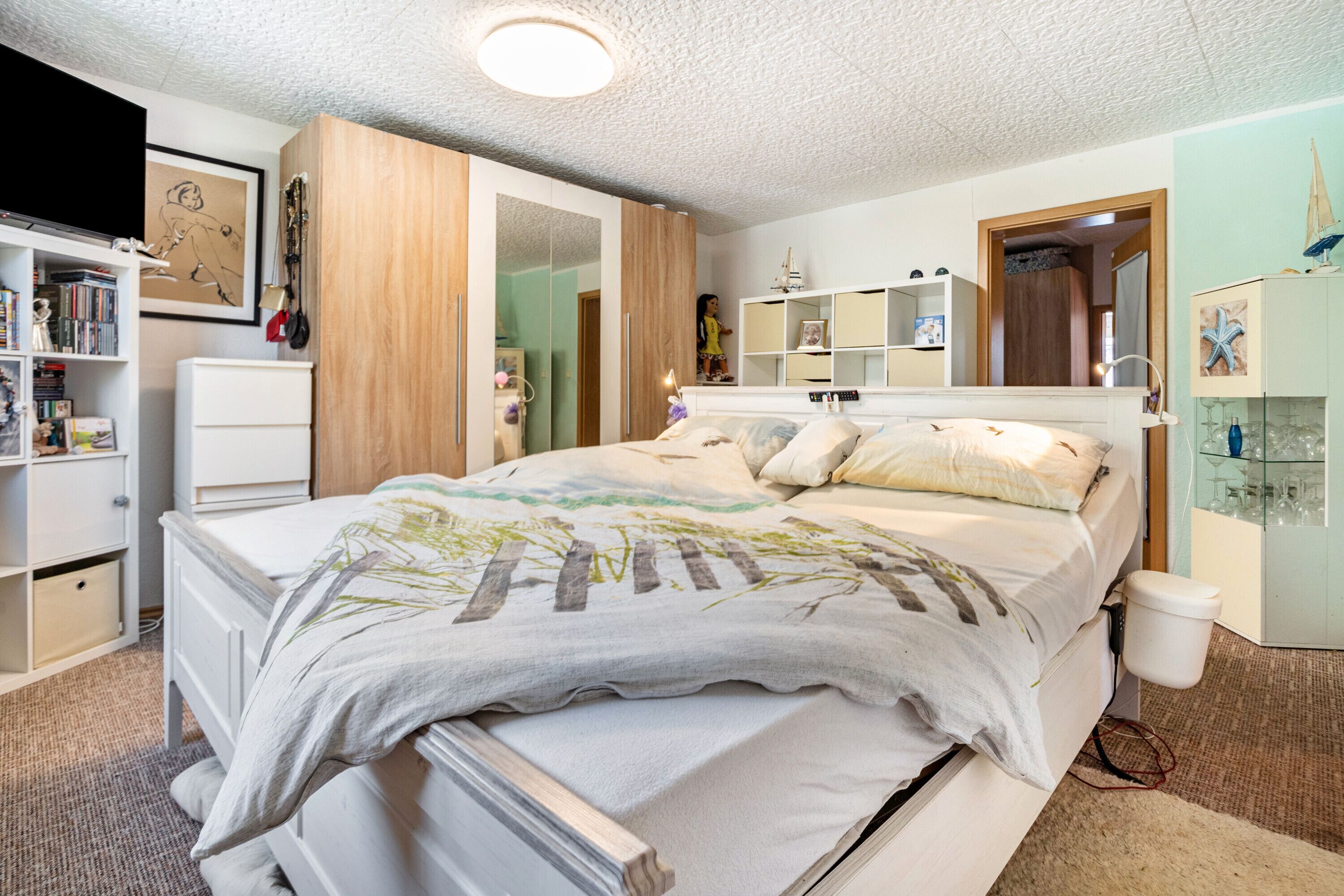 4 bedrooms, free WiFi, bed sheets