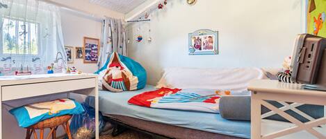 4 makuuhuonetta, ilmainen Wi-Fi, vuodevaatteet