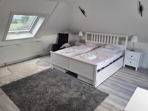 1 bedroom, iron/ironing board, free WiFi, bed sheets