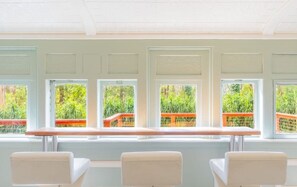 Interior - Property Sold - Listing to be deleted (Emerald)