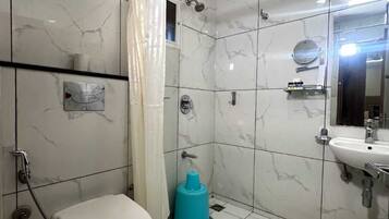 Standard Double Room, Courtyard View | Bathroom | Shower, free toiletries, hair dryer, soap