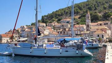 House, 3 Bedrooms, City View | Marina