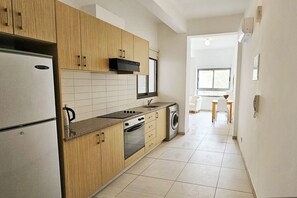 Fridge, oven, stovetop, toaster