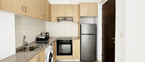 Four, plaque de cuisson, grille-pain