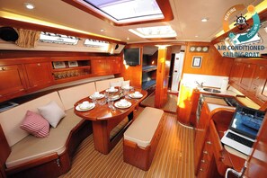 House, 3 Bedrooms | Dining