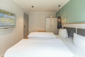 1 chambre, lit parapluie, Wi-Fi gratuit, draps fournis
