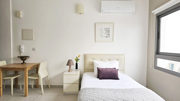1 chambre, fer et planche à repasser, Wi-Fi, draps fournis