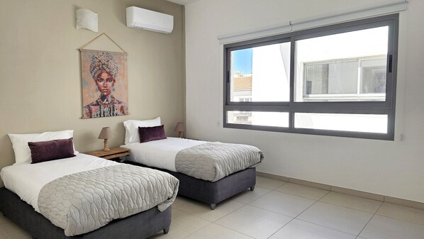 1 bedroom, desk, iron/ironing board, WiFi