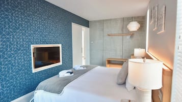 Deluxe Villa, Ocean View | Desk, free WiFi