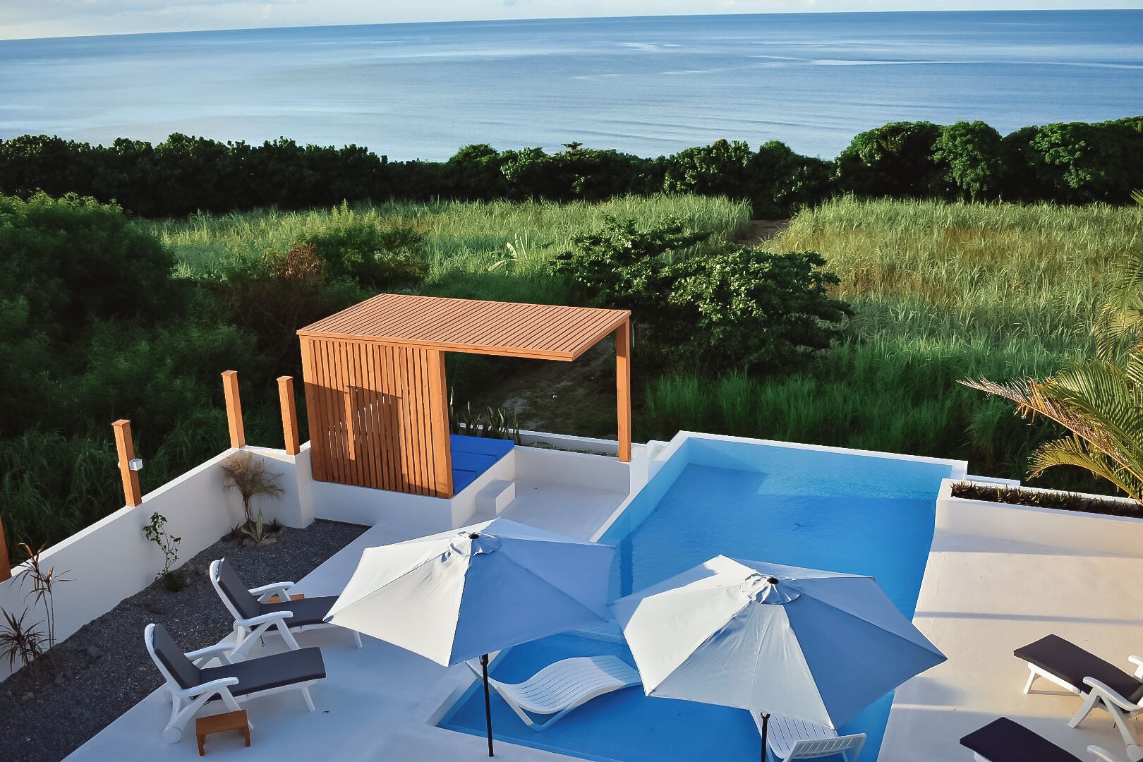 デラックス ヴィラ オーシャンビュー | テラス / パティオ