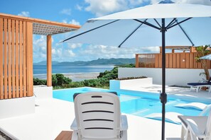 Vila Deluks, pemandangan samudra | Teras/patio