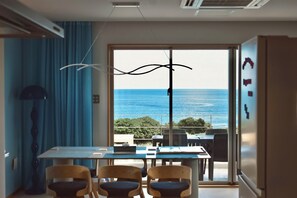 Villa Nami | Living area - Ocean View Ishigaki Kaze & Nami (Ishigaki)