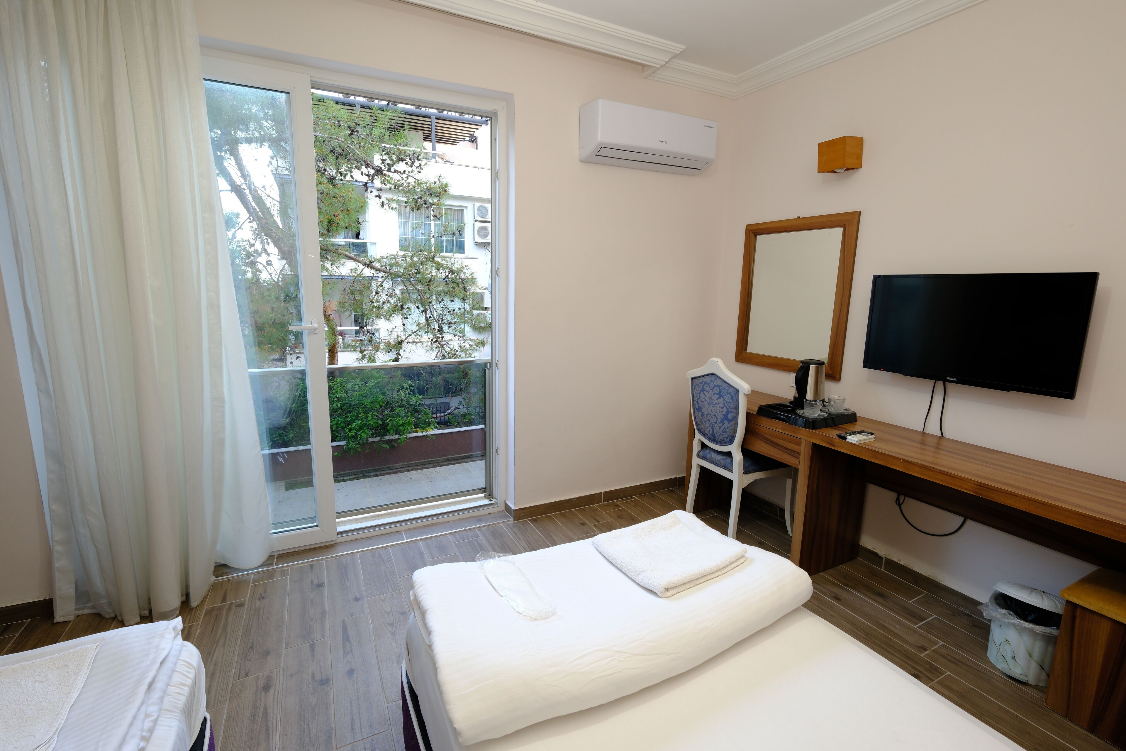 Minibar, desk, laptop workspace, soundproofing