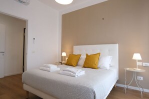 Iron/ironing board, travel crib, WiFi, bed sheets - Wine Apartments Florence Cabernet 2 (Florence)