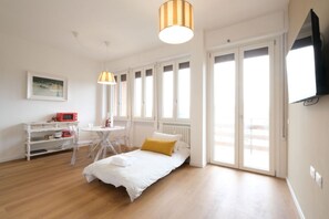 Iron/ironing board, travel crib, WiFi, bed sheets - Wine Apartments Florence Cabernet 2 (Florence)