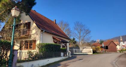 Le Refuge de Kintzheim. Vignoble, chùteaux et véloroute. Animaux gratuit.