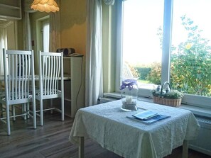House | Dining