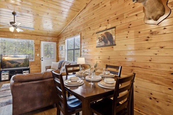 Imagen sin descripción, 1 de 33, botón