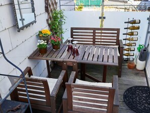 ハウス | 屋外ダイニングエリア